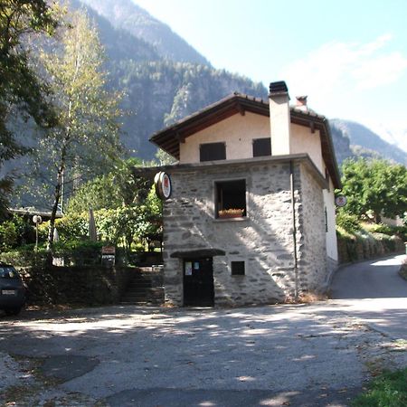Bed and Breakfast Grotto Pergola Giornico Екстер'єр фото