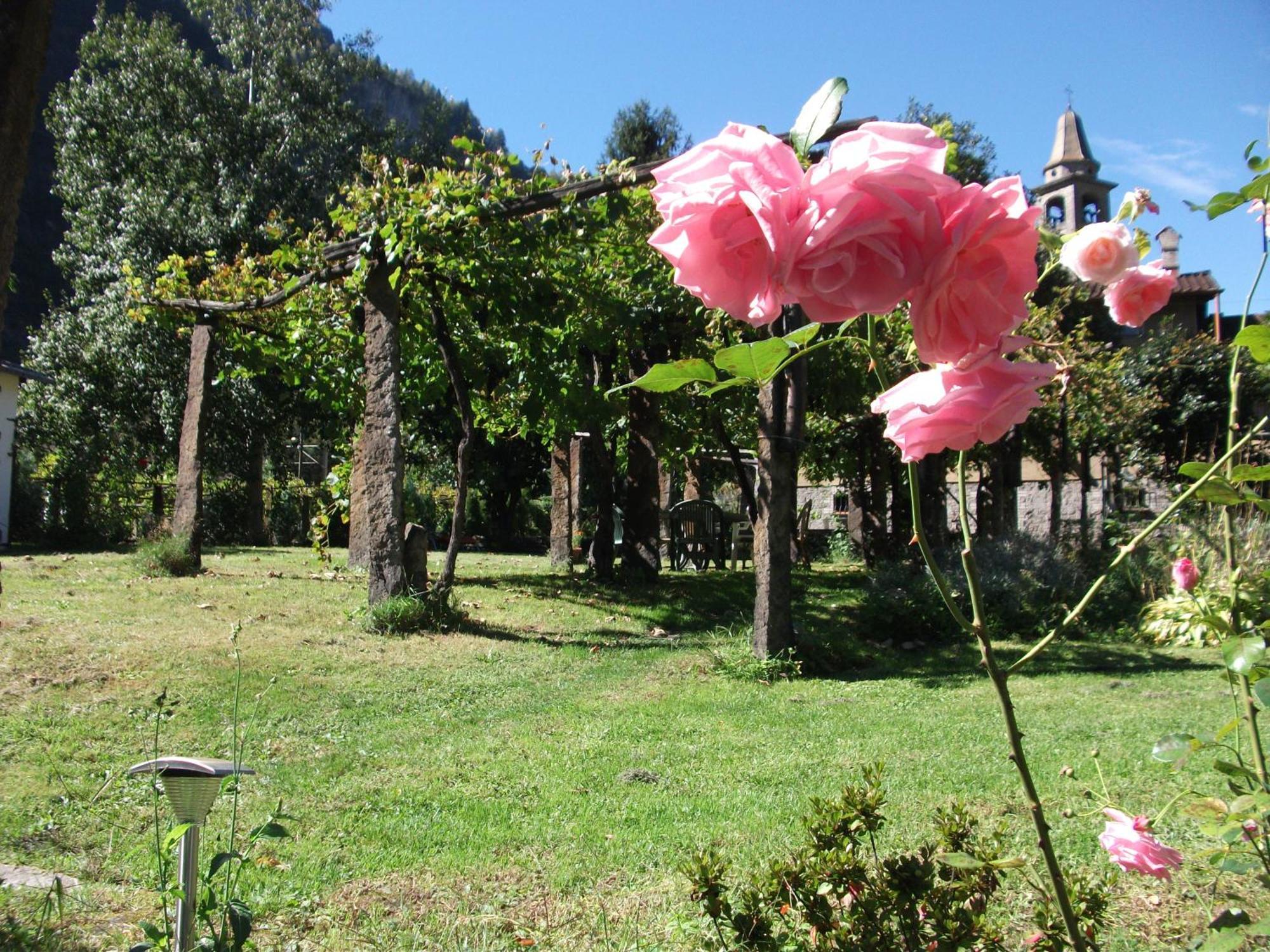 Bed and Breakfast Grotto Pergola Giornico Екстер'єр фото